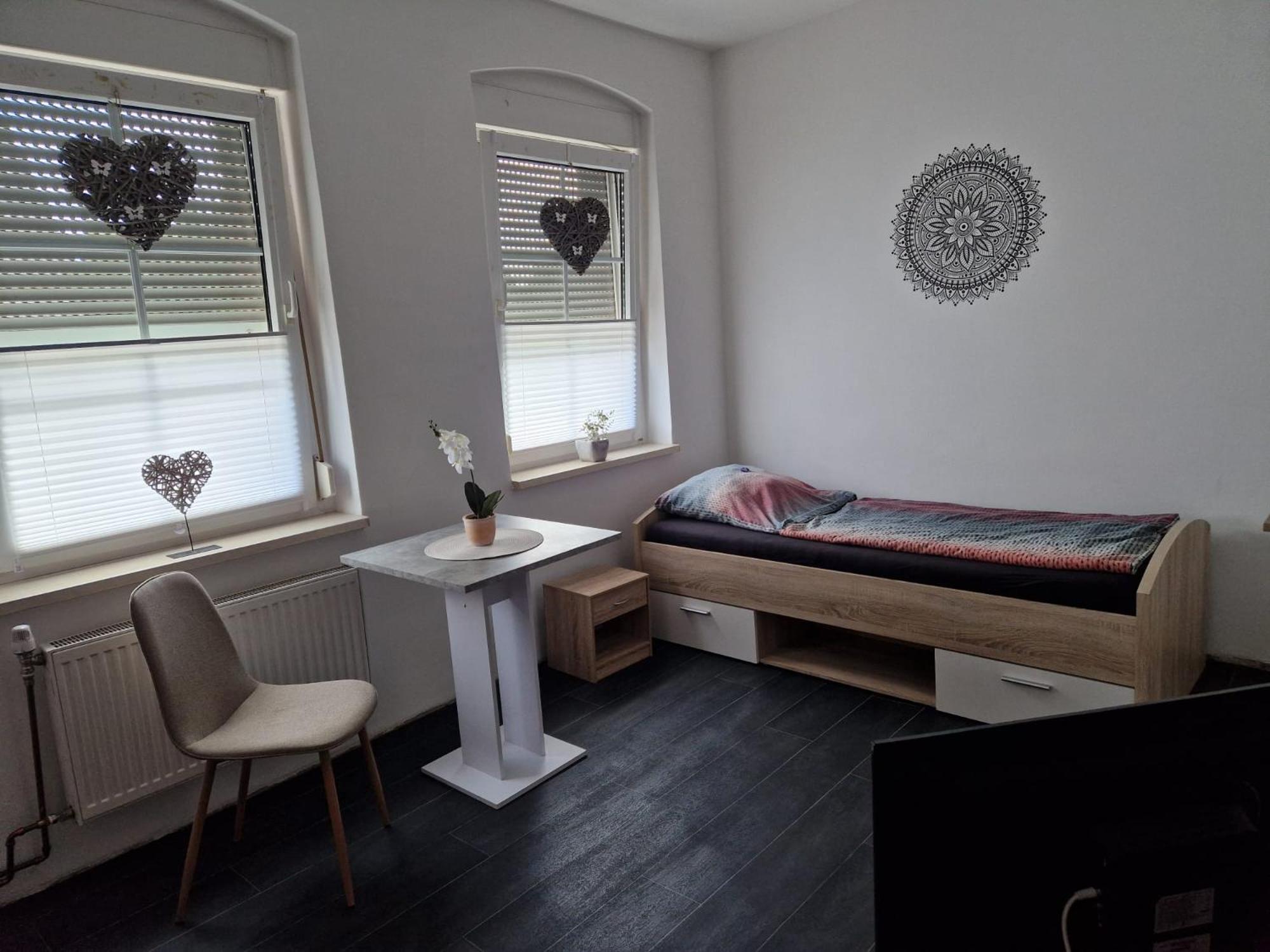 Monteurzimmer Und Pension - Ampfurth Ошерслебен Екстериор снимка