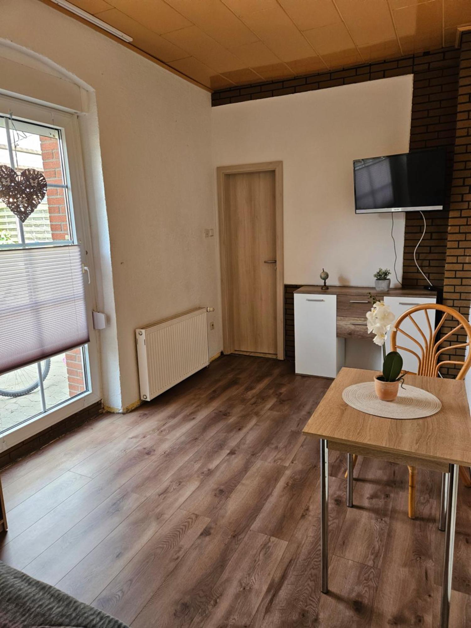 Monteurzimmer Und Pension - Ampfurth Ошерслебен Екстериор снимка